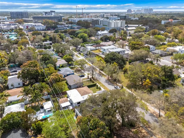 $1,350,000 | 6421 Southwest 59th Avenue, South Miami, FL 33143