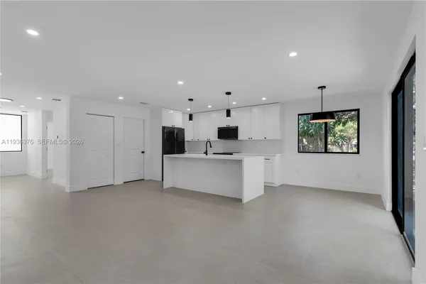 $1,350,000 | 6421 Southwest 59th Avenue, South Miami, FL 33143