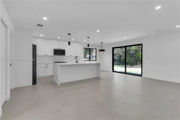 $1,350,000 | 6421 Southwest 59th Avenue, South Miami, FL 33143