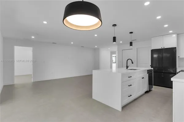 $1,350,000 | 6421 Southwest 59th Avenue, South Miami, FL 33143