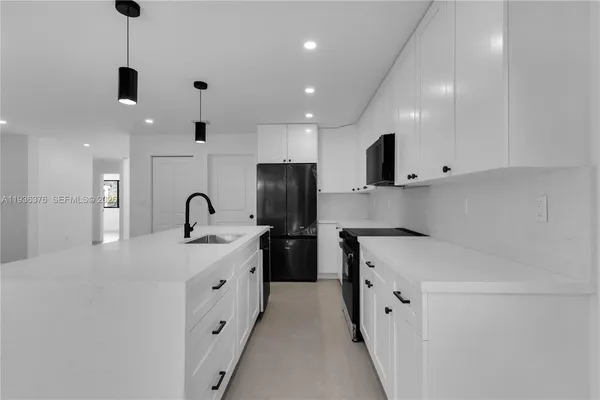 $1,350,000 | 6421 Southwest 59th Avenue, South Miami, FL 33143