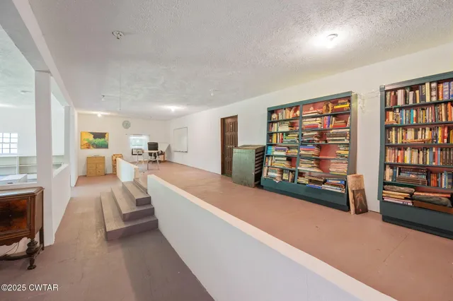 a picture of a field