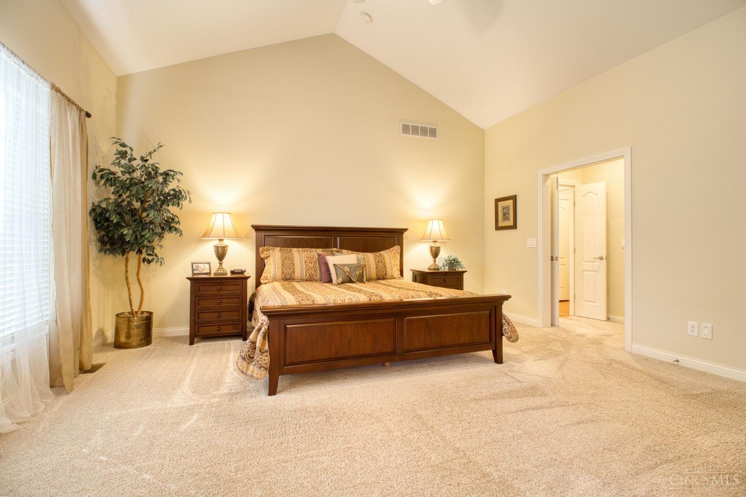 2274 Pointe Place Cincinnati, OH 45244 - Photo 23 of 71