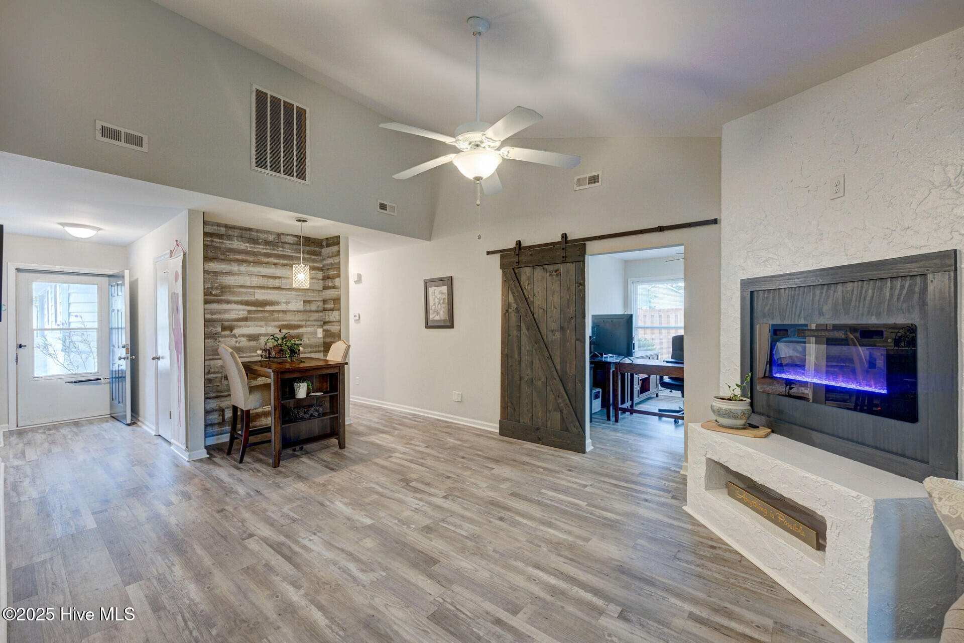 124 Holly Tree Lane Hampstead, NC 28443 - Photo 13 of 25 124HollyTreeLn_61725_13