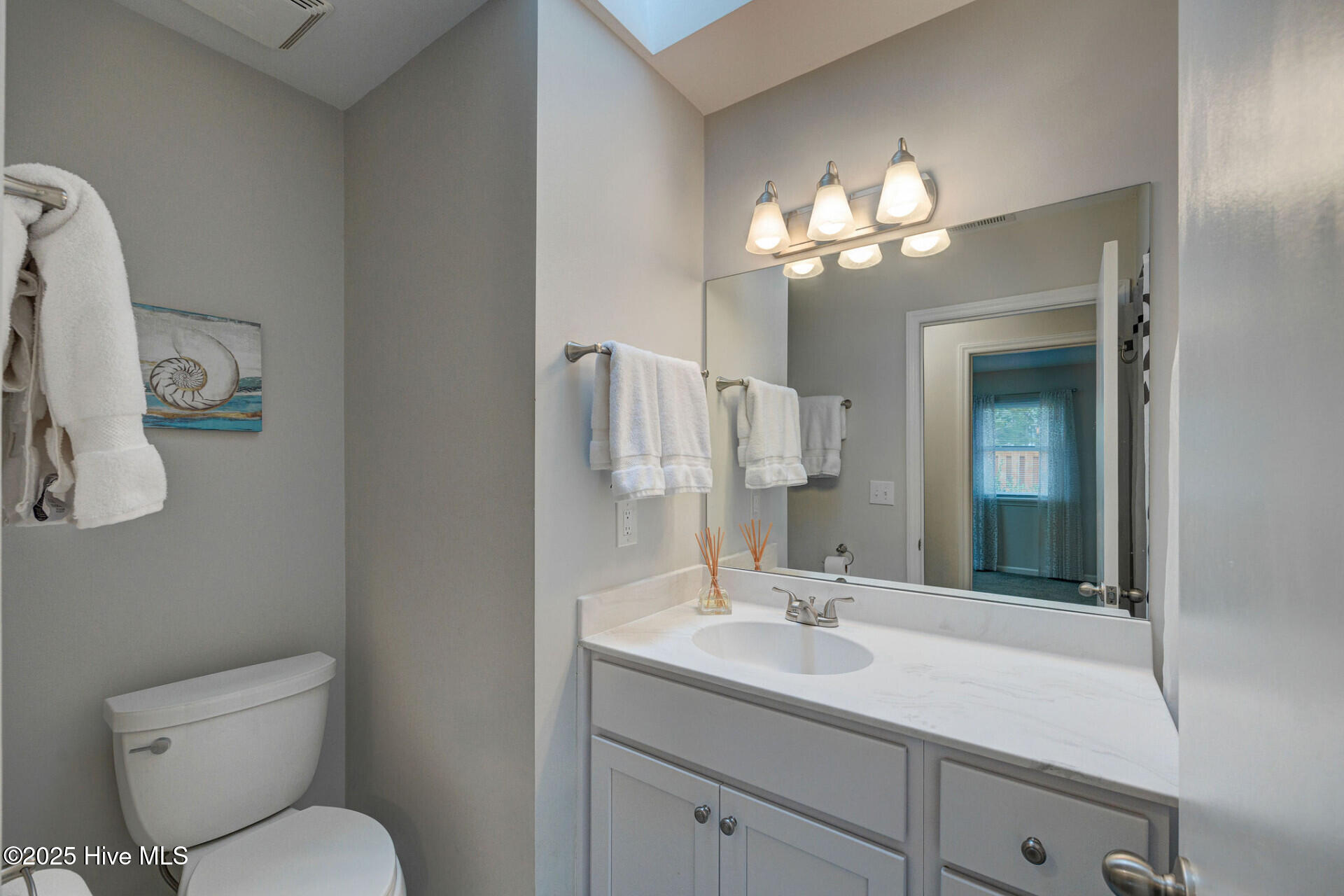 124 Holly Tree Lane Hampstead, NC 28443 - Photo 20 of 25 124HollyTreeLn_61725_20