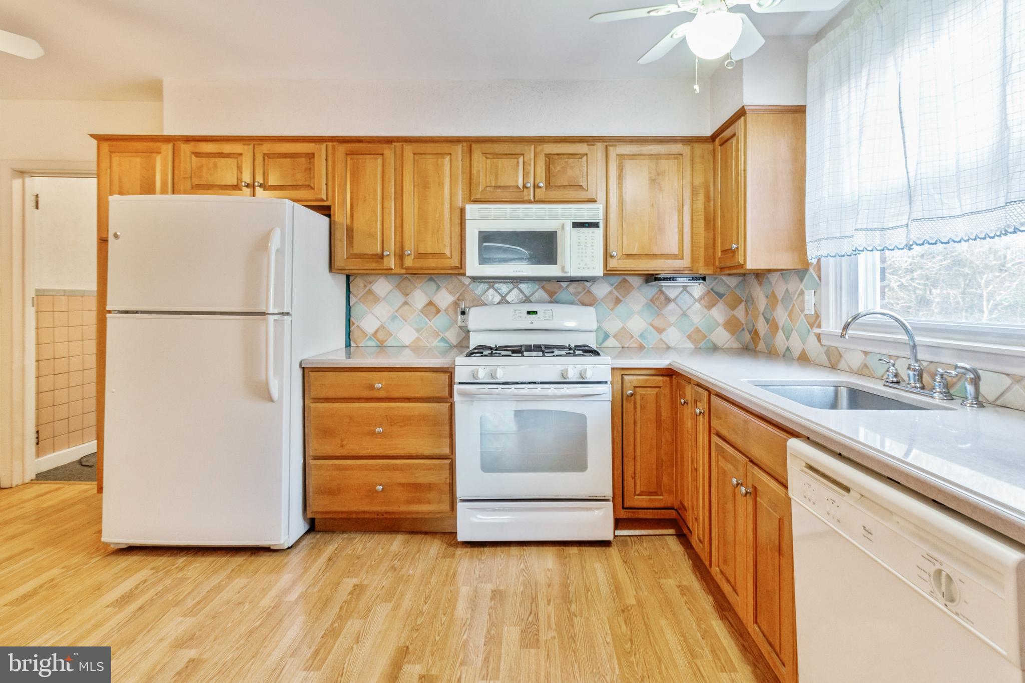 712 Ripley Street Philadelphia, PA 19111 - Photo 7 of 25 Gallery Image 7