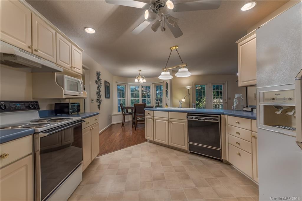 406 General Griffith Circle Rutherfordton, NC 28139 - Photo 8 of 32
