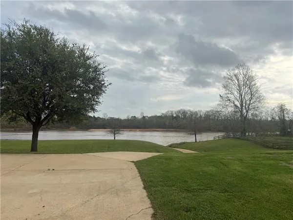 $6,500 | 2000 Industrial Site Road, Boyce, LA 71409