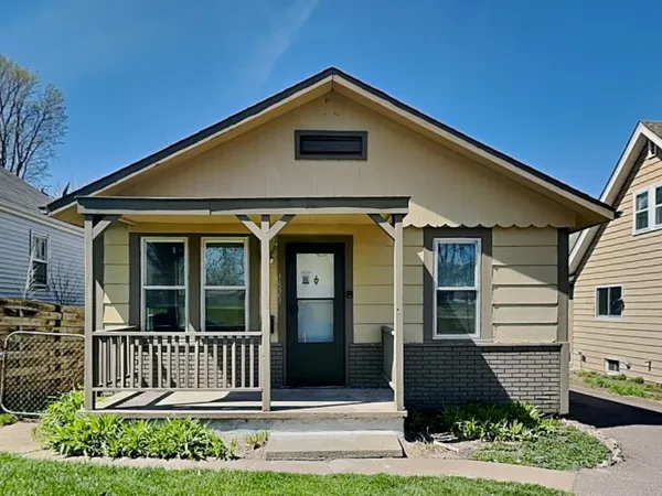 $1,845 | 3820 Jackson Street Northeast, Columbia Heights, MN 55421