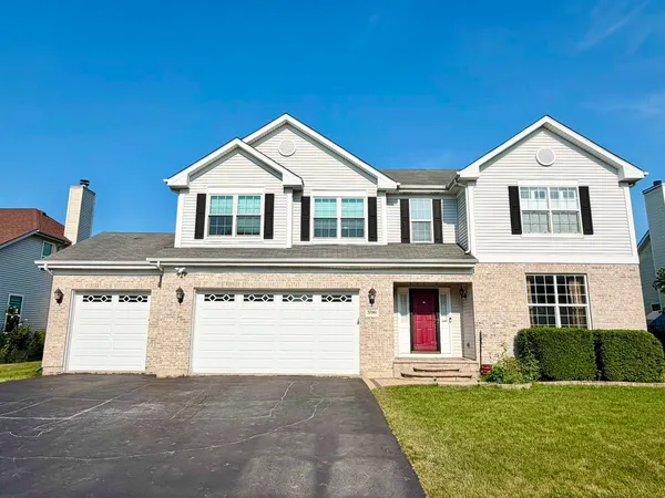 $3,700 | 37061 North Bonnie Brae Road, Lake Villa, IL 60046