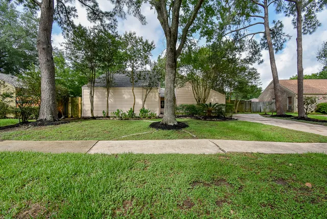 $299,950 | 1010 Rock Canyon Drive, Katy, TX 77450