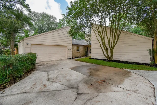 $299,950 | 1010 Rock Canyon Drive, Katy, TX 77450