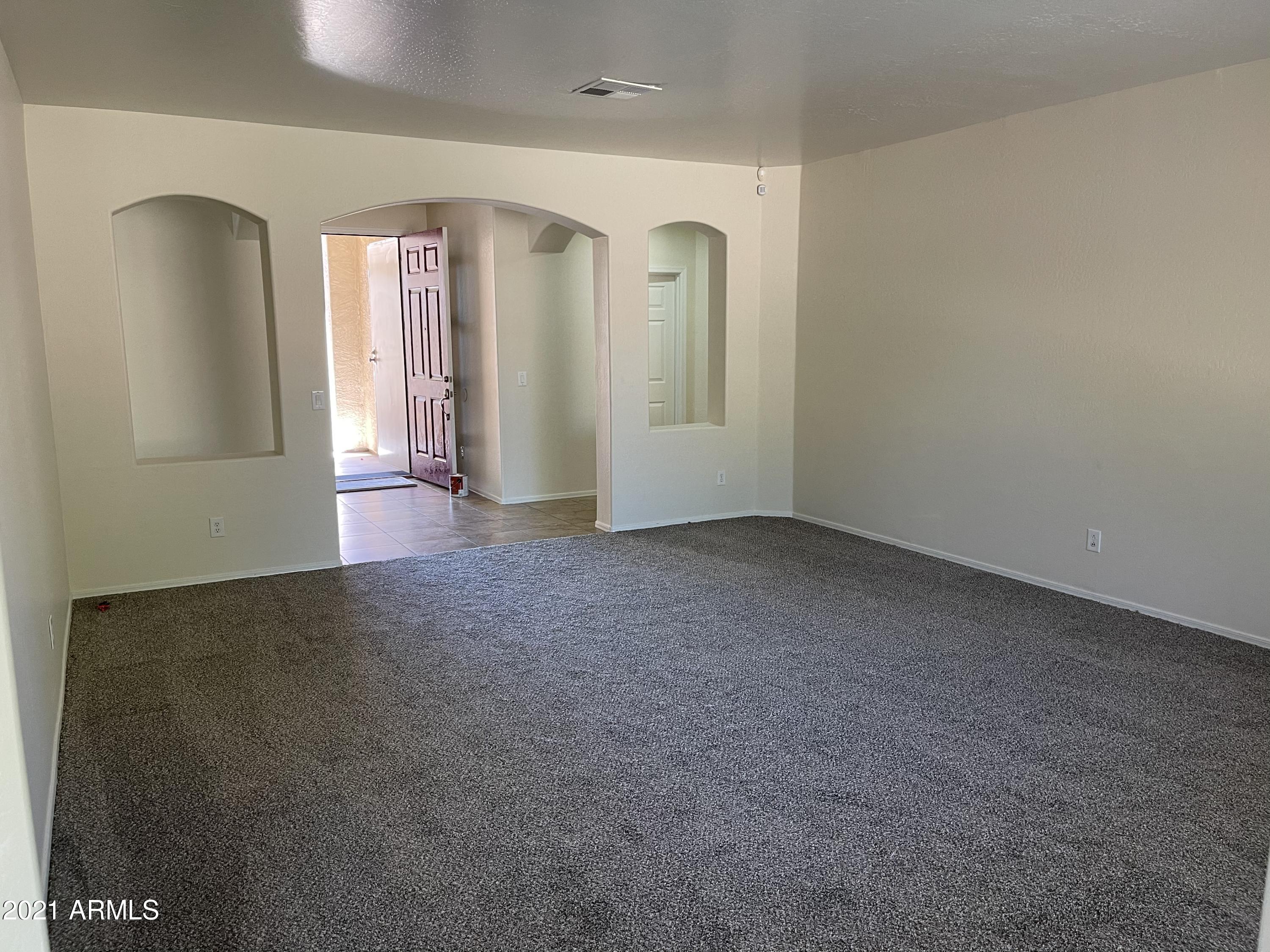 7102 West Ocotillo Road Glendale, AZ 85303 - Photo 13 of 29 9C133116-39B8-4AFA-8542-AA21E750B744