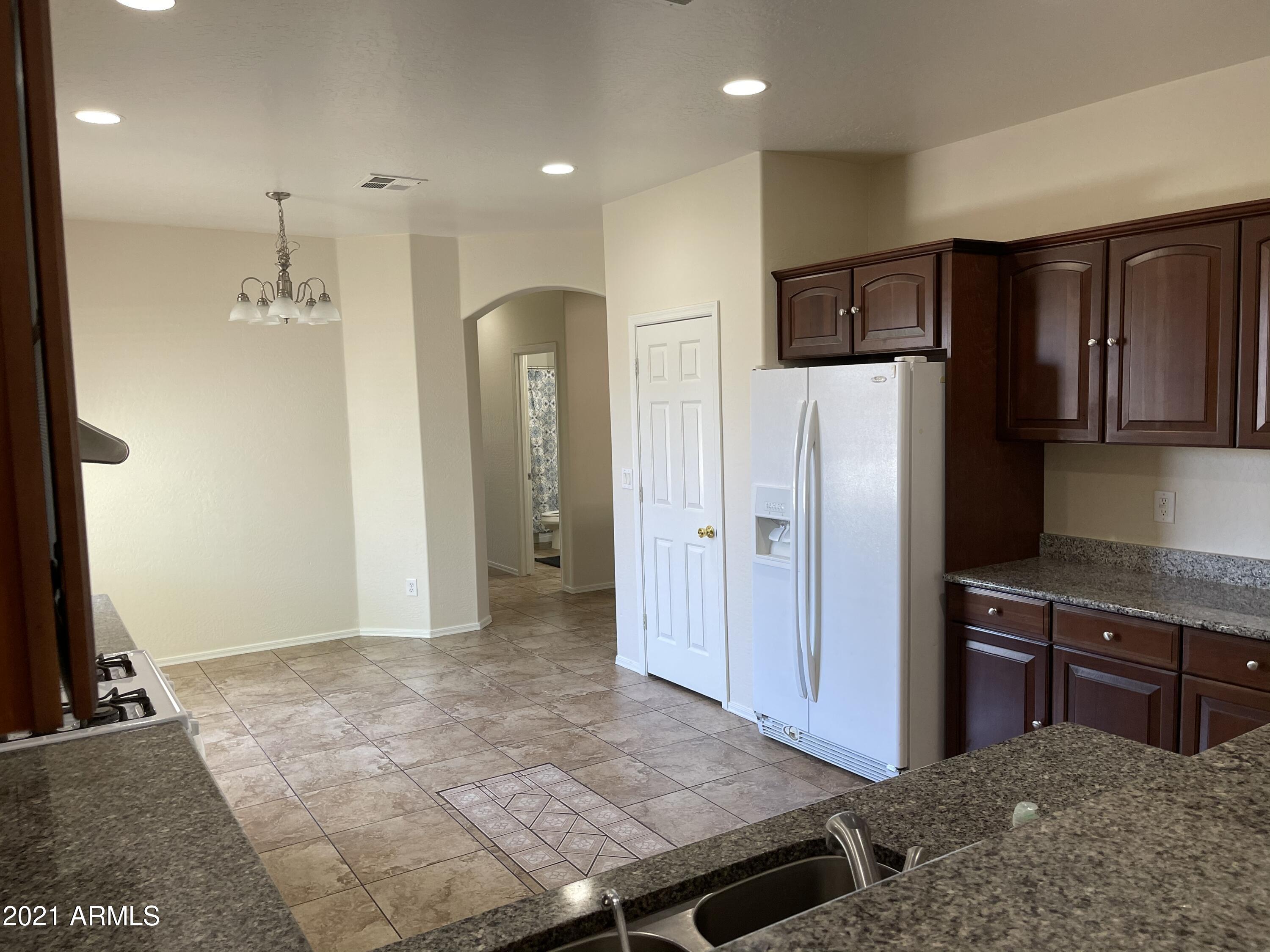 7102 West Ocotillo Road Glendale, AZ 85303 - Photo 8 of 29 21683EBD-B7EE-477E-A072-13E565BB8607