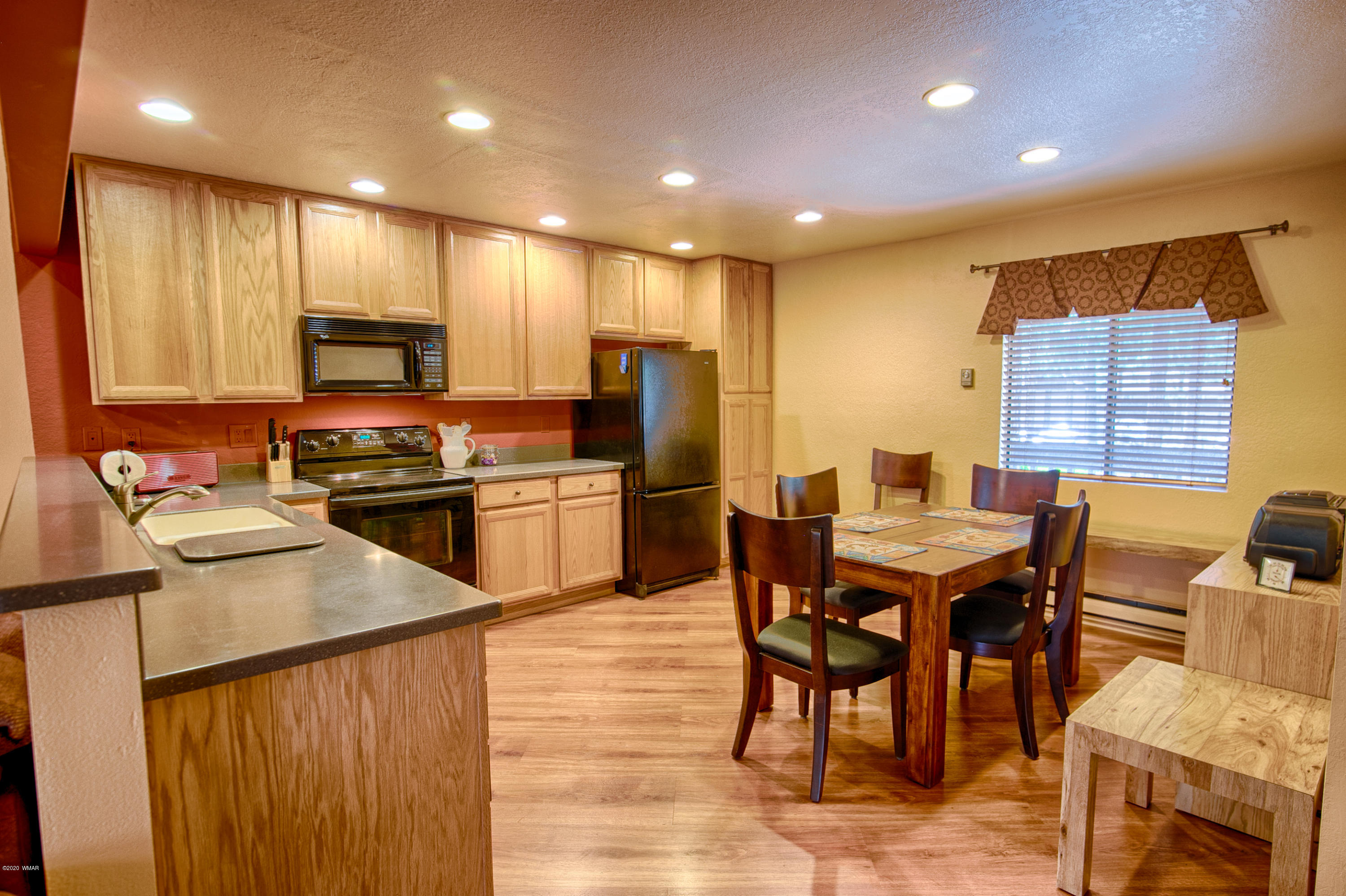 2718 Snow Slope Way Pinetop, AZ 85935 - Photo 2 of 16
