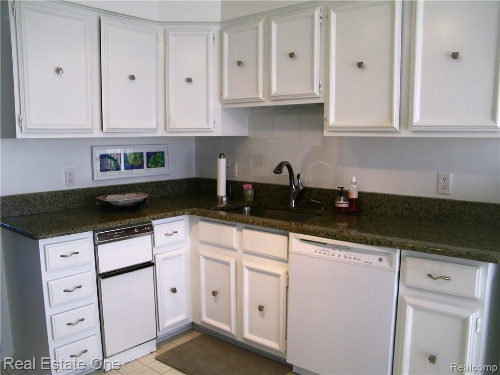 26540 Inkster Road, Unit 150 Southfield, MI 48033 - Photo 5 of 22