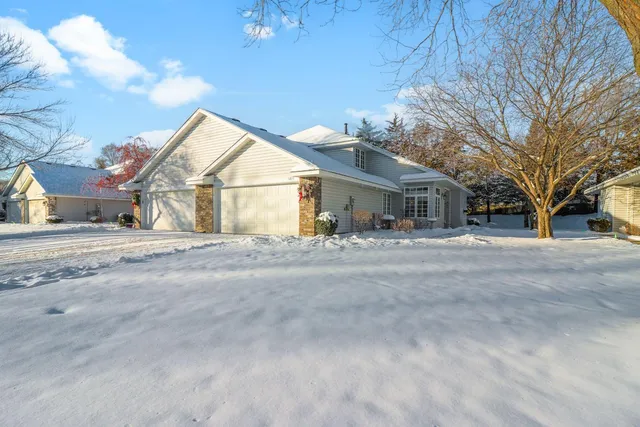 $310,000 | 3807 Weaver Court, Anoka, MN 55303