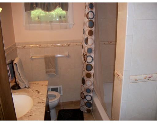 17 Lockwood Road Lynn, MA 01904 - Photo 8 of 24 Gallery Image 8
