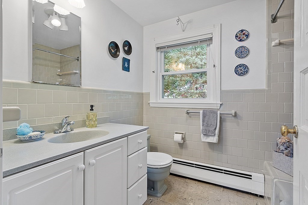133 Hidden Road Andover, MA 01810 - Photo 24 of 37