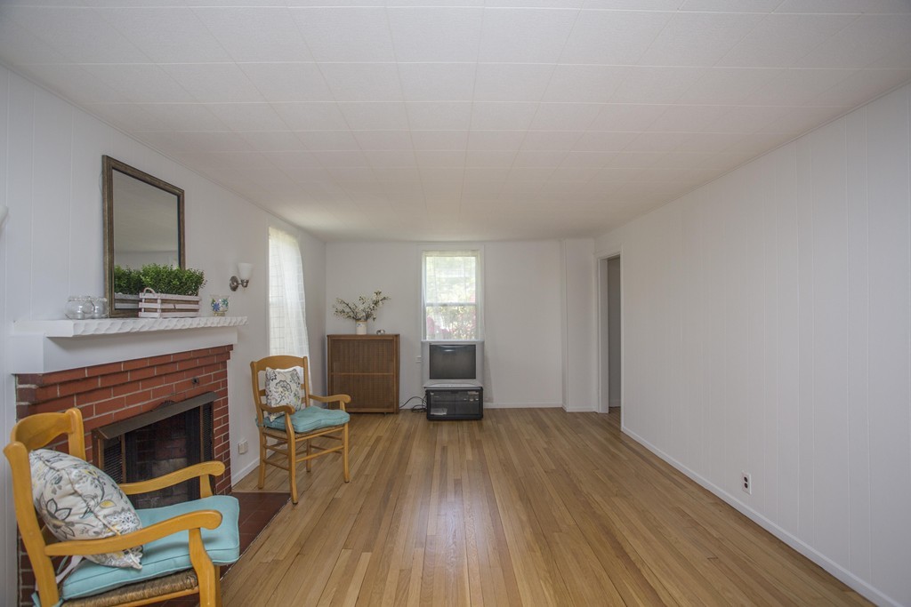 95 Baker Road Raynham, MA 02767 - Photo 6 of 29 Gallery Image 6