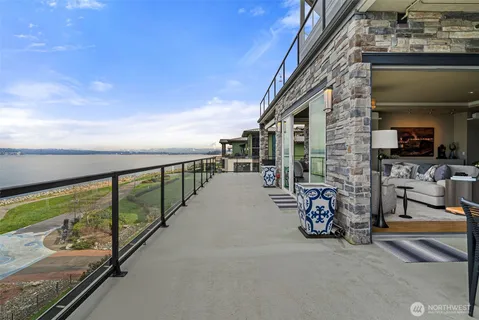 $1,998,000 | 5105 Grand Loop, Unit 401, Tacoma, WA 98407