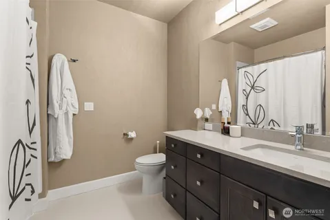 $1,998,000 | 5105 Grand Loop, Unit 401, Tacoma, WA 98407