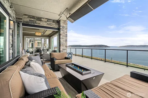 $1,998,000 | 5105 Grand Loop, Unit 401, Tacoma, WA 98407