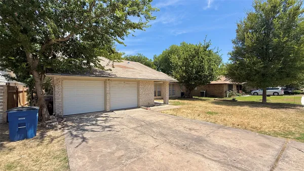 $2,099 | 10105 Oak Hollow Drive, Austin, TX 78758