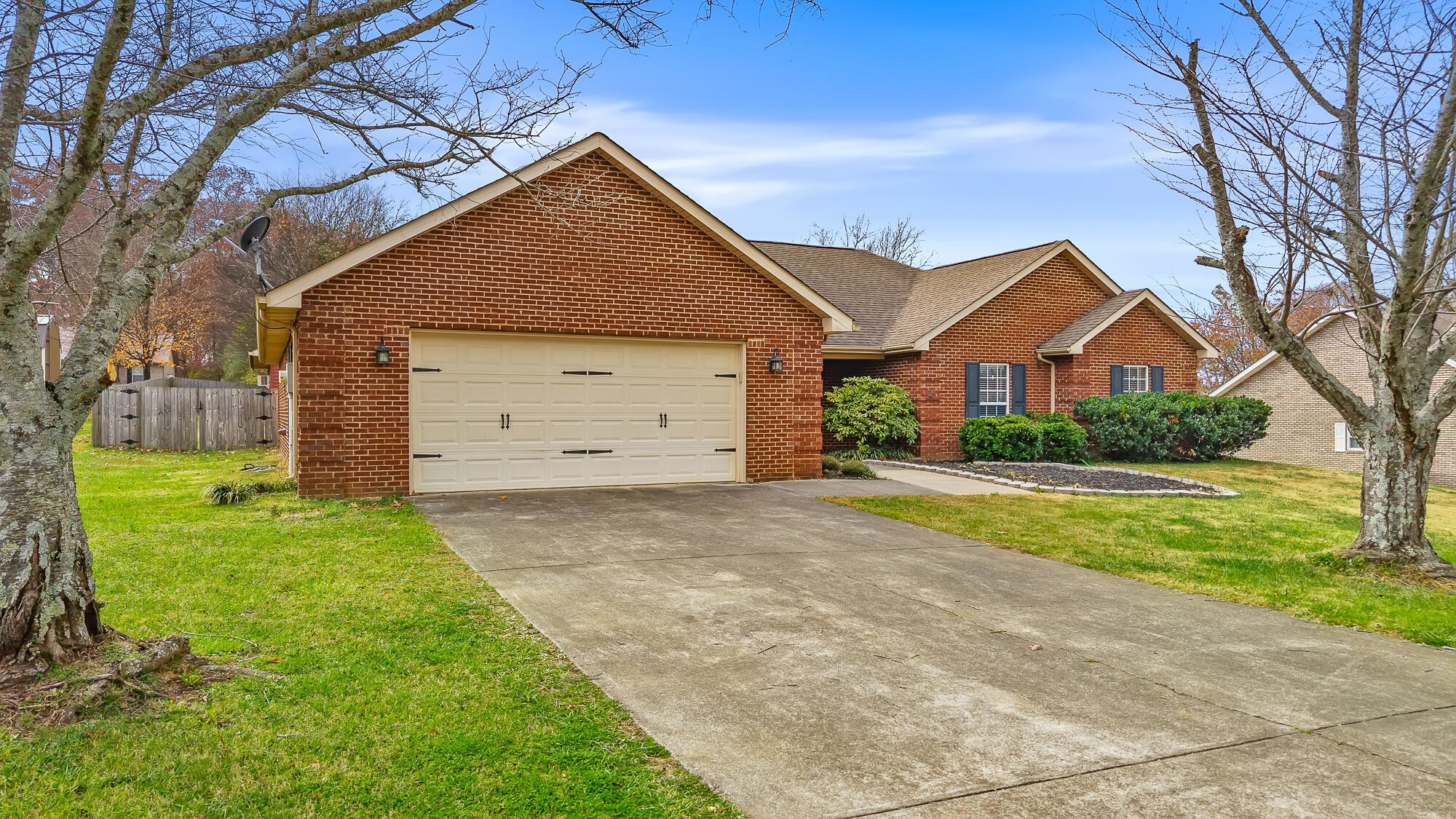 5545 J Riley W Drive Greenback, TN 37742 - Photo 2 of 37
