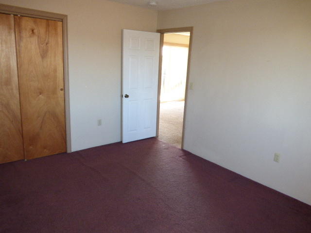 335 Pine Tree Road Bangor, ME 04401 - Photo 5 of 18 garage bed 2
