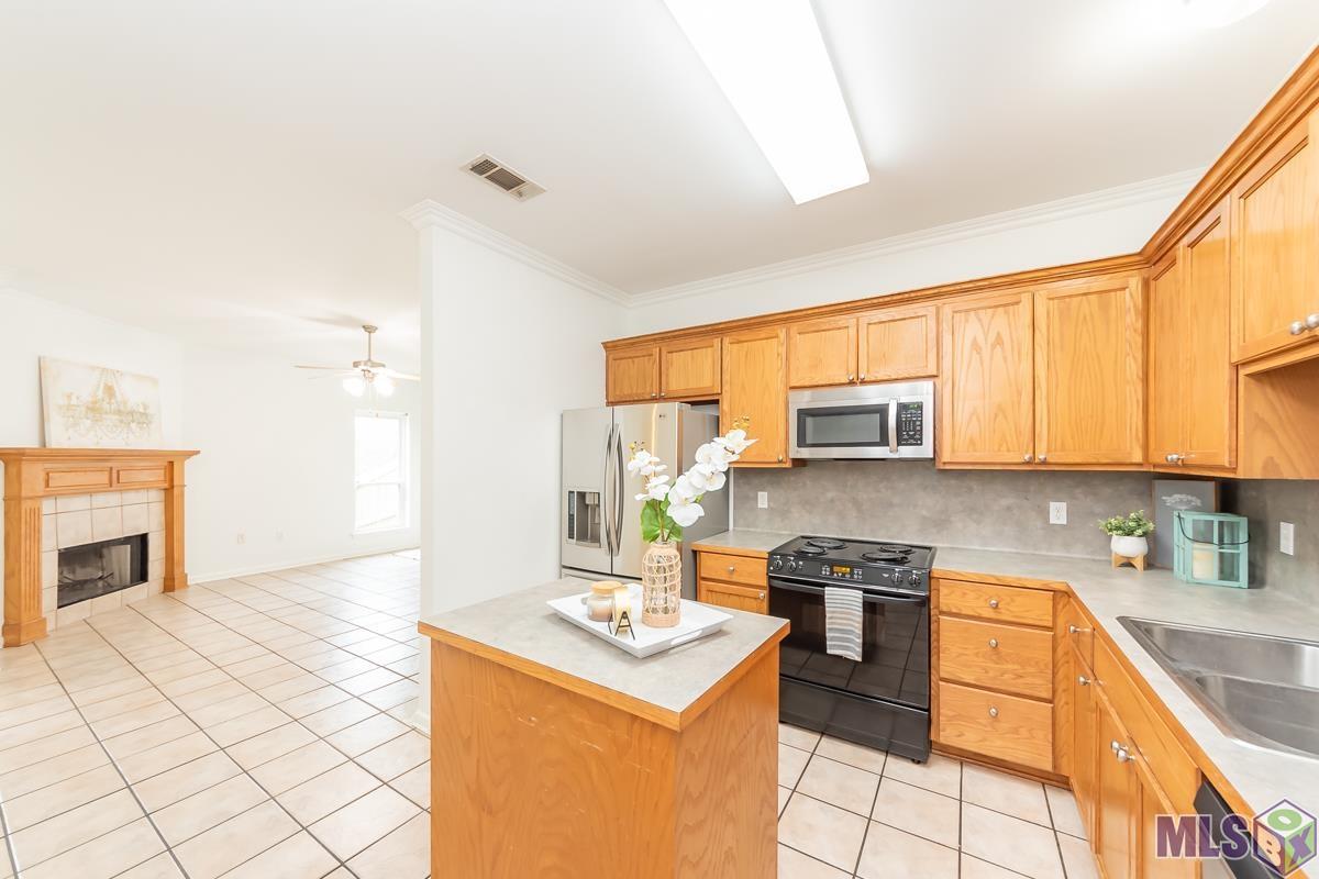 9382 Pecan Tree Drive Baton Rouge, LA 70810 - Photo 3 of 19 Gallery Image 3