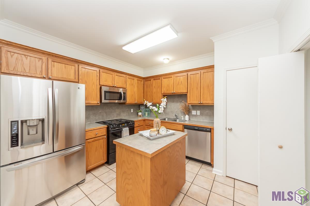 9382 Pecan Tree Drive Baton Rouge, LA 70810 - Photo 4 of 19 Gallery Image 4