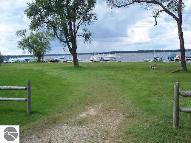9503 East Madison Road St. Helen, MI 48656 - Photo 9 of 9 1754966-8.JPG