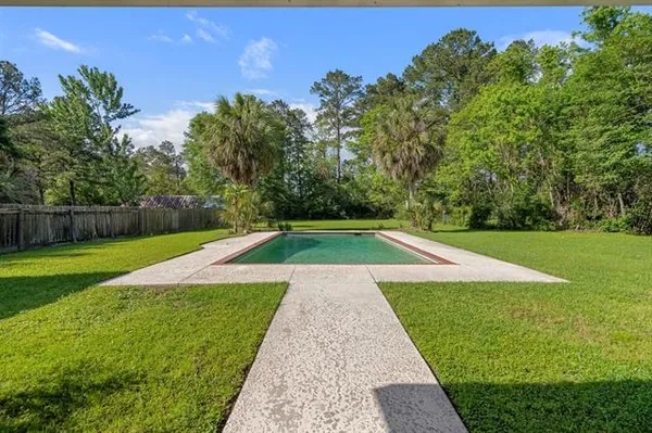 $525,000 | 67 North Dogwood Drive, Covington, LA 70433