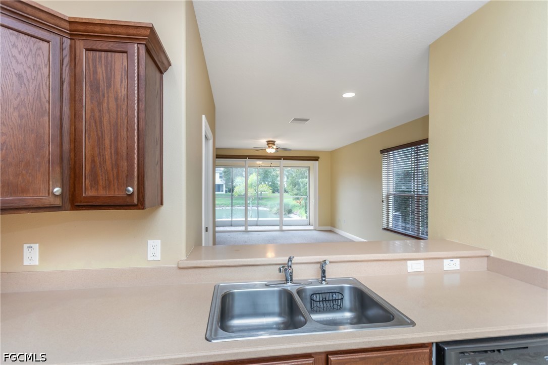 368 Harbor Ridge Drive Palm Harbor, FL 34683 - Photo 15 of 35