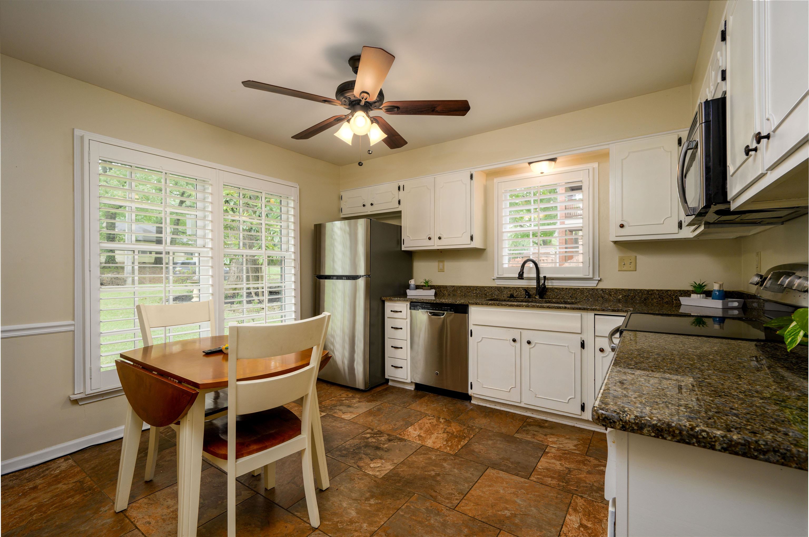 6198 Quince Road Memphis, TN 38119 - Photo 9 of 23 Gallery Image 9