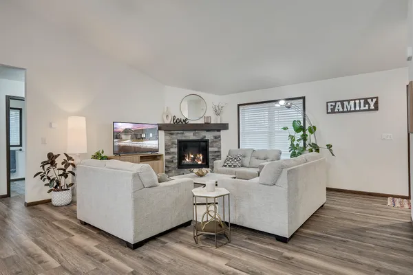 $494,900 | 3141 Christenson Lane, Onalaska, WI 54650