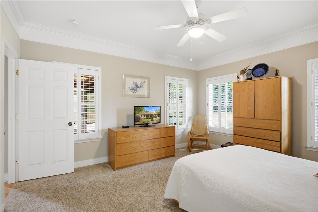 106 Cardinal Drive Seneca, SC 29672 - Photo 28 of 48 This spacious room provides a comfortable and serene retreat with ample natural light.