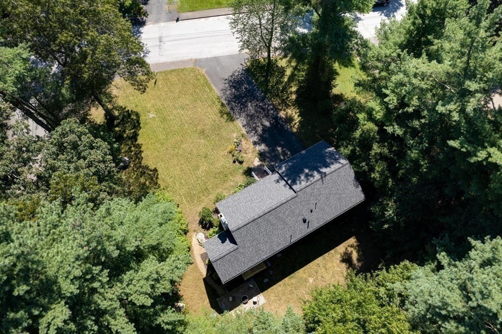 8 Hillcrest Road Medfield, MA 02052 - Photo 30 of 35 Gallery Image 30