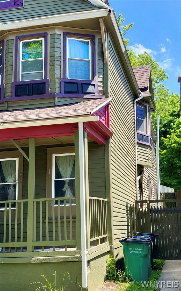 163 16th Street Buffalo, NY 14213 - Photo 2 of 27