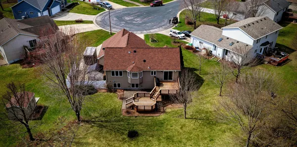 $424,900 | 924 Balsam Court Northeast, Pine Island, MN 55963