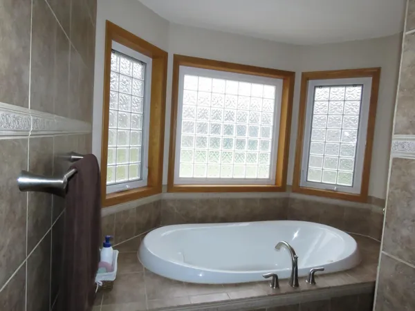 $424,900 | 924 Balsam Court Northeast, Pine Island, MN 55963