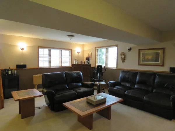 $424,900 | 924 Balsam Court Northeast, Pine Island, MN 55963