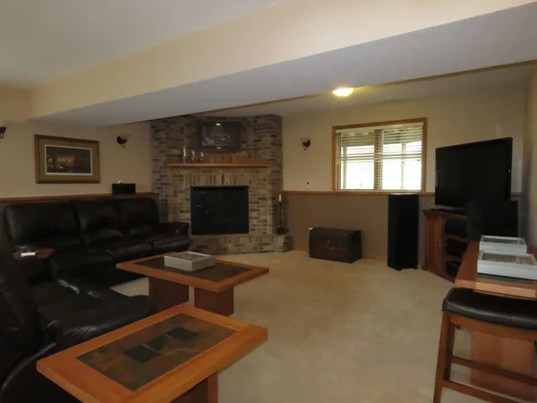 $424,900 | 924 Balsam Court Northeast, Pine Island, MN 55963