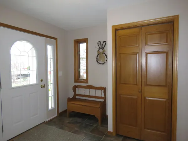 $424,900 | 924 Balsam Court Northeast, Pine Island, MN 55963