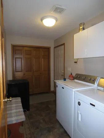 $424,900 | 924 Balsam Court Northeast, Pine Island, MN 55963