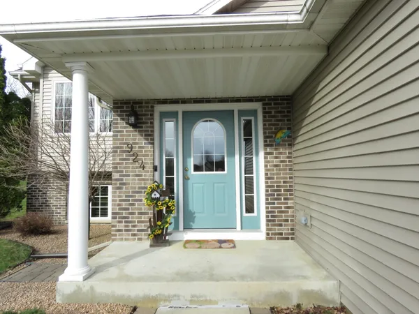 $424,900 | 924 Balsam Court Northeast, Pine Island, MN 55963