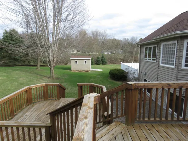 $424,900 | 924 Balsam Court Northeast, Pine Island, MN 55963