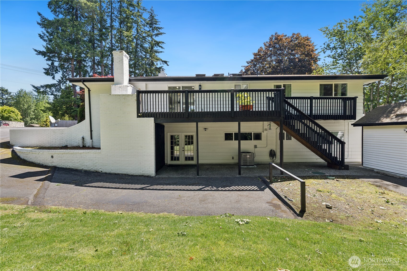 13227 Lake Kathleen Road Southeast Renton, WA 98059 - Photo 23 of 32