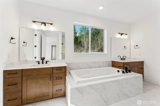 $999,990 | 15814 210th Avenue East, Unit 310, Bonney Lake, WA 98391